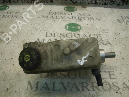 Used Brake master cylinder Brake master cylinder RENAULT MEGANE II (BM0/1_, CM0/1_) [2001-2012] 3747235 3747235