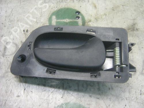 Used Front right interior door handle RENAULT LAGUNA I (B56_, 556_) 2.2 dT (B569) (113 hp) 3753892