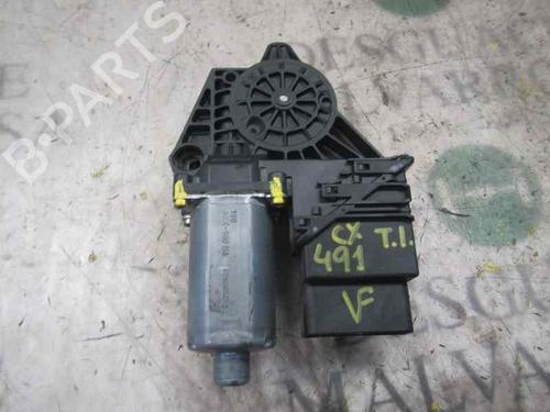 Used Left rear window motor Left rear window motor VW PASSAT B5 (3B2) 1.9 TDI (115 hp) 3853887 3853887