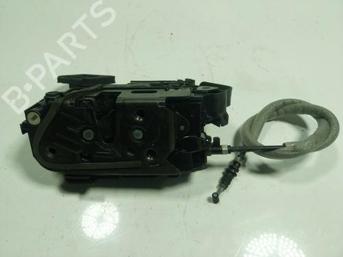 Türschloss links hinten VW GOLF VIII (CD1) 2.0 TDI (116 hp) 17710138