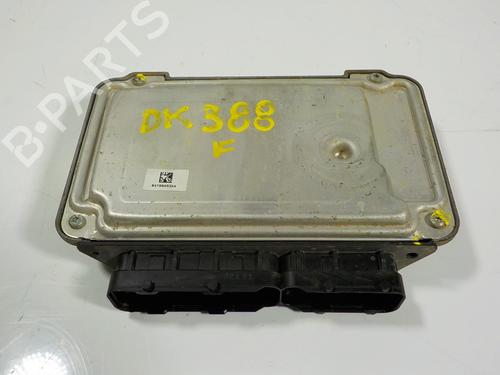 Used Engine control unit (ECU) TOYOTA YARIS (_P13_) 1.0 (KSP130_, KSP130) (69 hp) 13057074