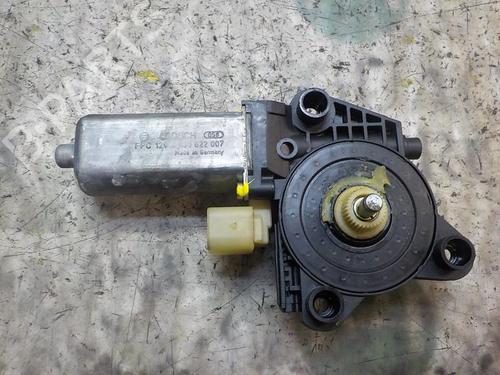 Rudehejsemotor bagstkærm højre MERCEDES-BENZ C-CLASS (W203)  | BP3848273E22 