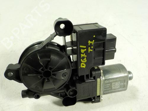 Rudehejsemotor bagstkærm venstre SKODA OCTAVIA III Combi (5E5, 5E6) [2012-2020]  7666741