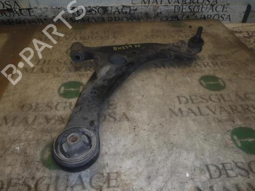 Used Right front suspension arm TOYOTA COROLLA (_E12_) 1.6 VVT-i (ZZE121_, ZZE121R) (110 hp) 3786039