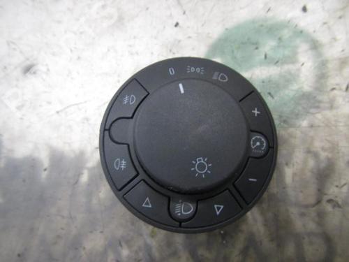 Used Headlight switch Headlight switch OPEL CORSA D (S07) 1.3 CDTI (L08, L68) (90 hp) 3827165 3827165
