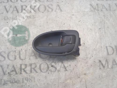 Used Front right interior door handle Front right interior door handle TOYOTA YARIS (_P9_) 1.0 VVT-i (KSP90_, KSP90R) (69 hp) 3811653 3811653