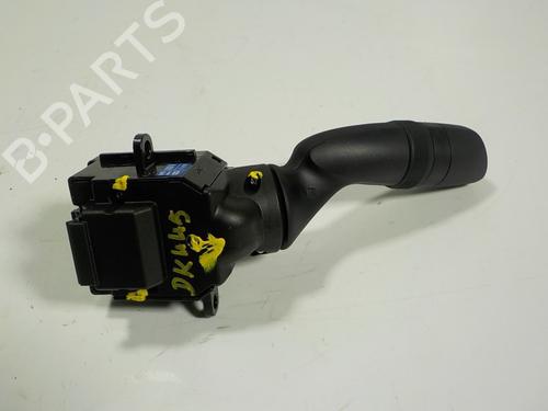 Headlight switch TOYOTA YARIS (_P21_, _PA1_, _PH1_) 1.5 Hybrid (MXPH11) | BP11193716I24 