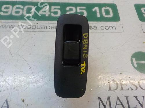 Used Right rear window switch NISSAN QASHQAI / QASHQAI +2 I (J10, NJ10, JJ10E) [2006-2014]  4002535