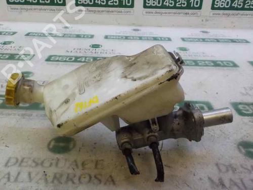 Used Brake master cylinder PEUGEOT 208 I (CA_, CC_) 1.4 HDi (68 hp) 5881193