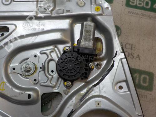 Rear left window mechanism KIA SPORTAGE II (JE_, KM_) 2.0 CRDi | BP3870820C24 