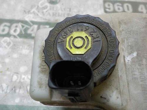 Brake master cylinder VW PASSAT B6 (3C2) 1.9 TDI | BP3858770M77 