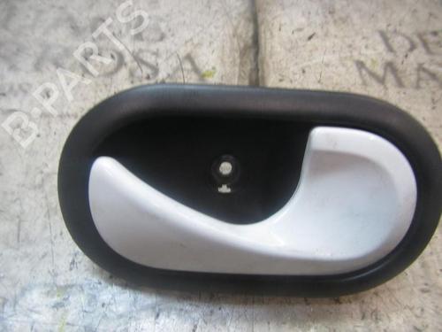Used Front right interior door handle Front right interior door handle RENAULT CLIO III Grandtour (KR0/1_) 1.5 dCi (KR0F) (86 hp) 3838754 3838754