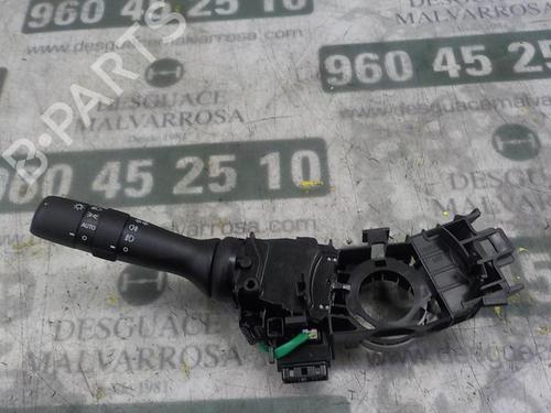 Used Headlight switch Headlight switch TOYOTA VERSO (_R2_) 1.6 (ZGR20_, ZGR20R) (132 hp) 3863526 3863526