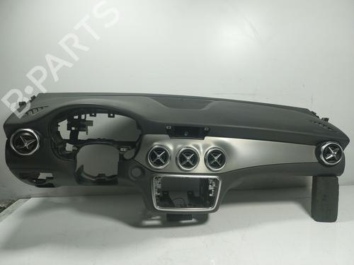 Used Dashboard Dashboard MERCEDES-BENZ GLA-CLASS (X156) GLA 180 (156.942) (122 hp) 17110618 17110618
