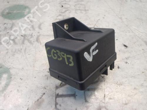 Used Electronic module Electronic module ALFA ROMEO 166 (936_) 2.4 JTD (936AXC00, 936AXD01) (175 hp) 9090367 9090367