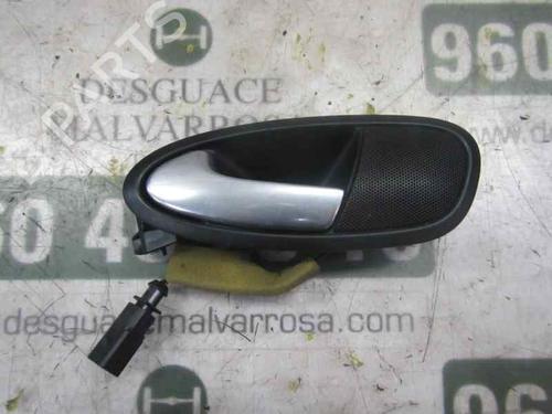 Used Rear left interior door handle SEAT LEON (1P1) 1.6 TDI (90 hp) 3859970