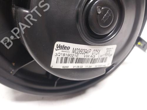 Heater blower motor SEAT LEON Sportstourer (KL8, KLD) 1.5 eTSI | BP32235238M62