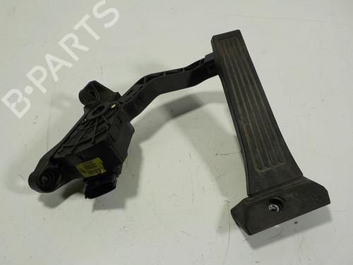 Used Pedal Pedal KIA CARENS IV 1.7 CRDi (116 hp) 15064933 15064933