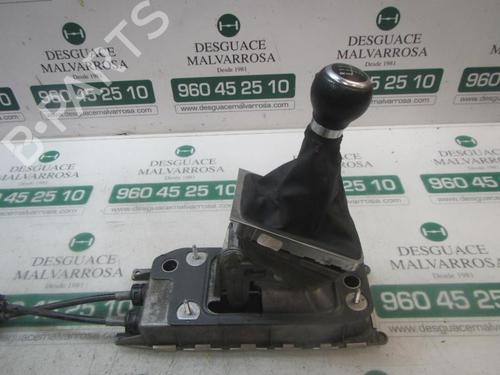 Used Gear lever Gear lever VW PASSAT B6 Variant (3C5) 2.0 TDI 16V (140 hp) 7411859 7411859