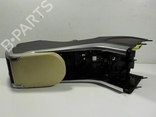 Armrest / Center console LAND ROVER RANGE ROVER SPORT II (L494) 3.0 SDV6 4x4 | BP13627821I20 