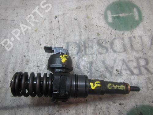 Used Injector Injector SEAT IBIZA IV (6J5, 6P1) 1.4 TDI (80 hp) 3833482 3833482
