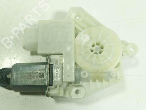 Used Right rear window motor Right rear window motor BMW 3 (G20, G80, G28) 318 i (156 hp) 25040493 25040493