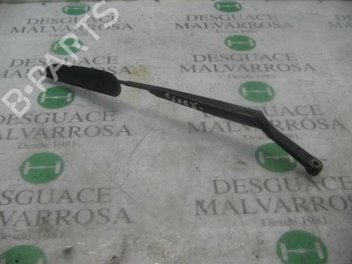 Used Front windshield wiper arm Front windshield wiper arm HYUNDAI ACCENT II (LC) 1.5 (102 hp) 3745837 3745837