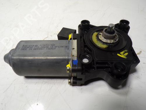 Used Right front window motor Right front window motor 13488557 13488557
