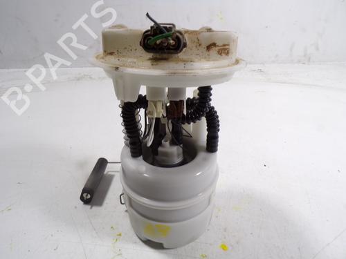 Used Fuel pump RENAULT CAPTUR I (J5_, H5_) [2013-2025]  8176421