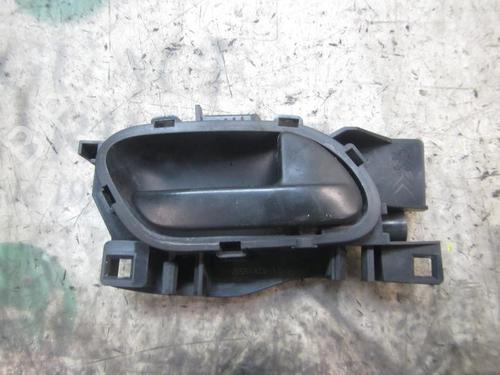 Used Front right interior door handle Front right interior door handle 3828872 3828872