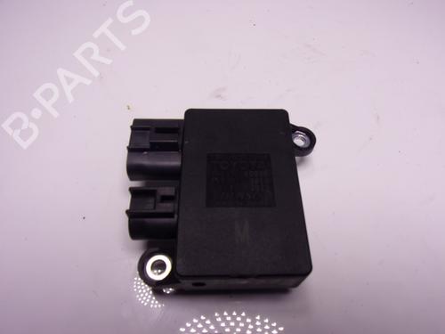 Used Heater resistor TOYOTA YARIS CROSS (MXP_) 1.5 Hybrid (MXPJ10) (116 hp) 15839639