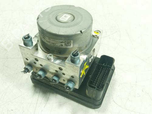 Used ABS pump BMW 4 Coupe (F32, F82) 420 d (190 hp) 27521651