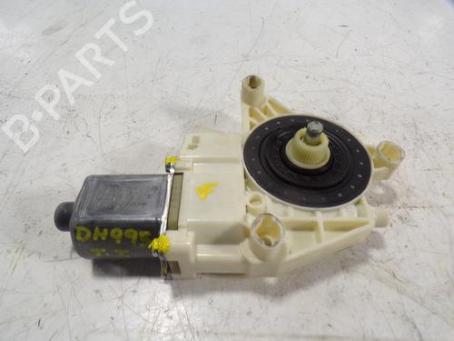 Rudehejsemotor bagstkærm venstre MERCEDES-BENZ GLK-CLASS (X204) [2008-2015]  8416368