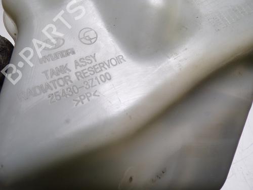 Expansion tank HYUNDAI i40 I (VF) 1.7 CRDi | BP13077277C120 