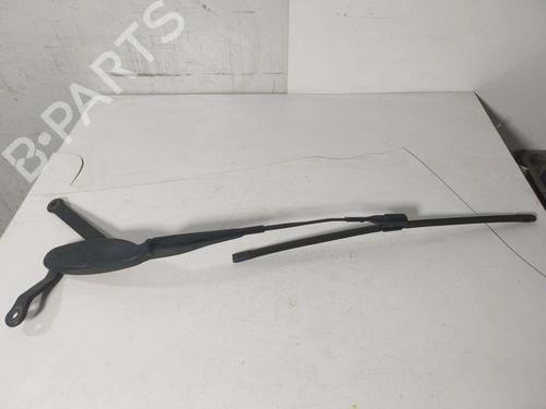 Used Front windshield wiper arm Front windshield wiper arm 39386974 39386974