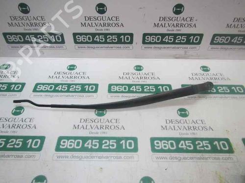 front-wipers-mechanism-toyota-prius-plus-_w4_-8521147151-2011-4002862 main image