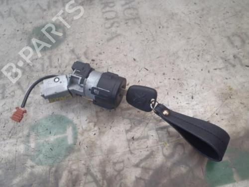 Used Electronic module PEUGEOT 308 I (4A_, 4C_) 1.6 HDi (109 hp) 14274206