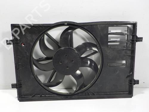 Used Radiator fan Radiator fan VW GOLF VII (5G1, BQ1, BE1, BE2) 1.5 TSI (150 hp) 12261781 12261781
