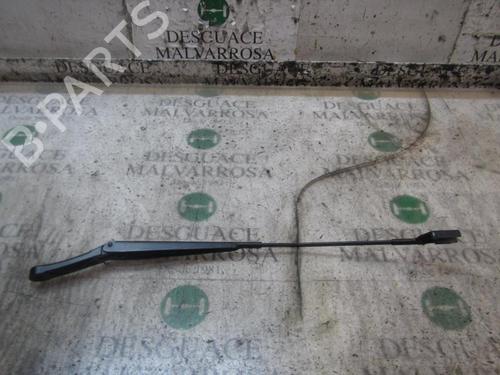 Used Front windshield wiper arm SEAT IBIZA IV SC (6J1, 6P5) 1.2 TSI (86 hp) 3841066