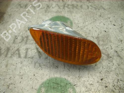 Used Right front indicator FORD FOCUS I (DAW, DBW) 1.6 16V (100 hp) 3782874