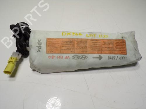 Right door airbag HYUNDAI i40 I (VF) [2012-2019]  13055412