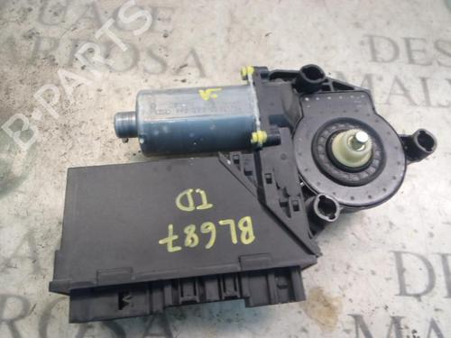 Used Right rear window motor Right rear window motor 3796823 3796823