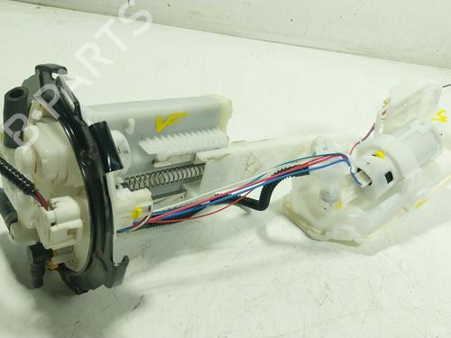 Used Fuel pump Fuel pump TOYOTA YARIS (_P21_, _PA1_, _PH1_) 1.5 Hybrid (MXPH10, MXPH11) (116 hp) 31048133 31048133