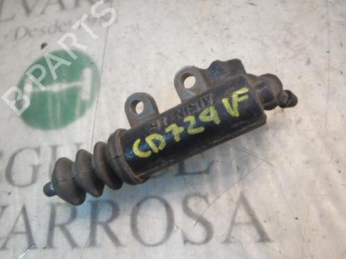 Used Clutch slave cylinder Clutch slave cylinder TOYOTA COROLLA (_E12_) 1.6 VVT-i (ZZE121_, ZZE121R) (110 hp) 14271826 14271826