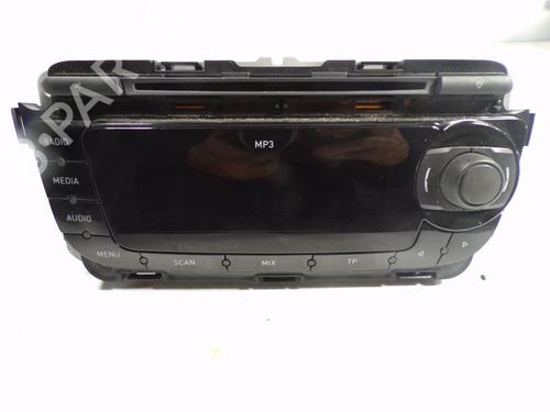 Used Radio SEAT IBIZA IV SC (6J1, 6P5) 1.6 TDI (105 hp) 6929353