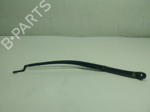 Front windshield wiper arm KIA SORENTO III (UM) 2.2 CRDi 4WD | BP19040564C143 