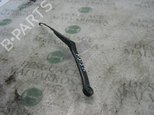 Used Front windshield wiper arm Front windshield wiper arm NISSAN PRIMERA (P11) 2.0 TD (90 hp) 3754589 3754589
