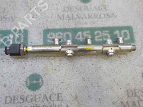 Used Injection rail Injection rail VW POLO VI (AW1, BZ1, AE1) 1.0 TSI (95 hp) 6557086 6557086