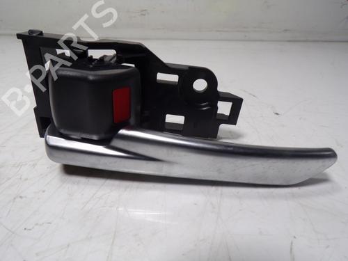 Used Rear left interior door handle Rear left interior door handle TOYOTA RAV 4 V (_A5_, _H5_) 2.5 Hybrid AWD (AXAH54) (178 hp) 13234138 13234138
