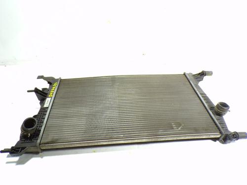 Used Water radiator Water radiator 9221827 9221827